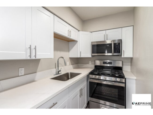 8639 7th St in Phoenix, AZ - Building Photo - Building Photo
