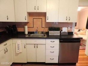 419 E 7th St-Unit -# 1 in Boston, MA - Building Photo - Building Photo