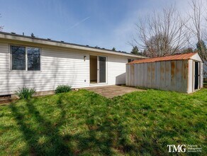 19 NE 6th St in Battle Ground, WA - Building Photo - Building Photo