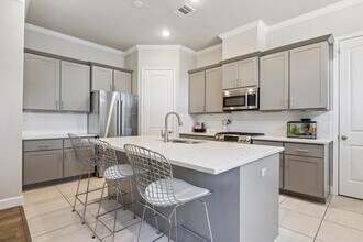 1131 Robbie St in Houston, TX - Building Photo - Building Photo