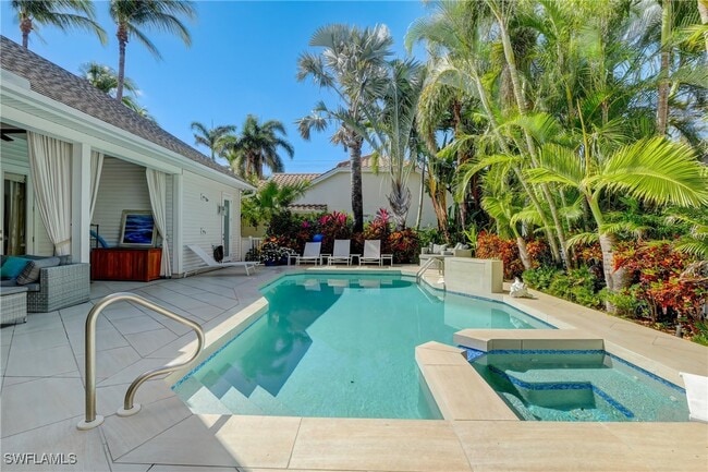property at 687 9th Ave S