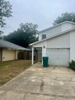 104 Hydac Rd in Fort Walton Beach, FL - Building Photo