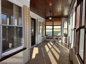 4 Claremont Pl in Montclair, NJ - Building Photo - Building Photo