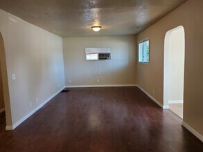 66 W Oakland Ave in South Salt Lake, UT - Building Photo - Building Photo