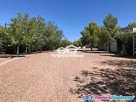 29319 N 203rd Ave in Wittmann, AZ - Building Photo