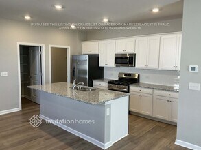 533 Almere Dr in Hampton, GA - Foto de edificio - Building Photo