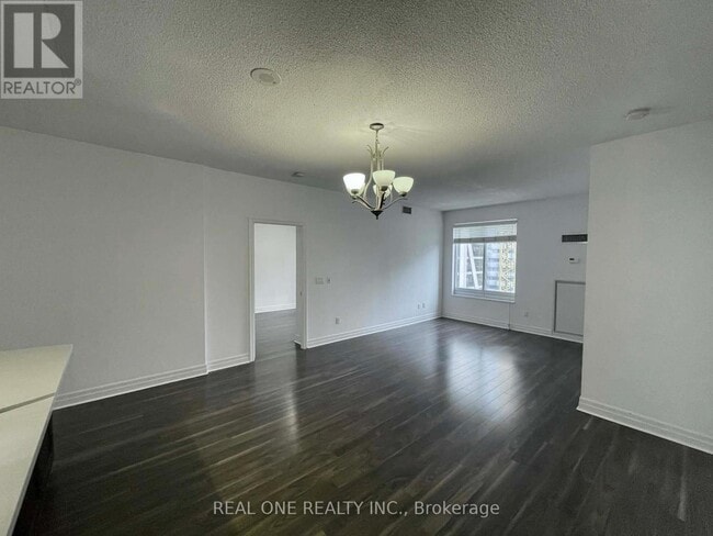 35 Balmuto St in Toronto, ON - Building Photo - Building Photo