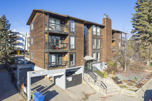 2611 15A St SW in Calgary, AB - Building Photo