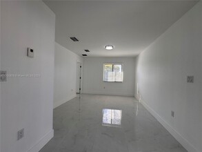 6855 NW 17th Ave in Miami, FL - Building Photo - Building Photo