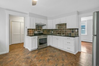 21 Cerretta St in Stamford, CT - Building Photo - Building Photo