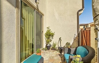 418 Vista Dr in Claremont, CA - Building Photo - Building Photo