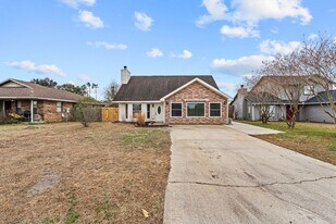 505 Carrie Ln in Lynn Haven, FL - Building Photo