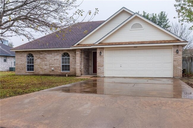 property at 1022 Alamo St