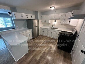 10809 Ewing Ave in Kansas City, MO - Building Photo - Building Photo