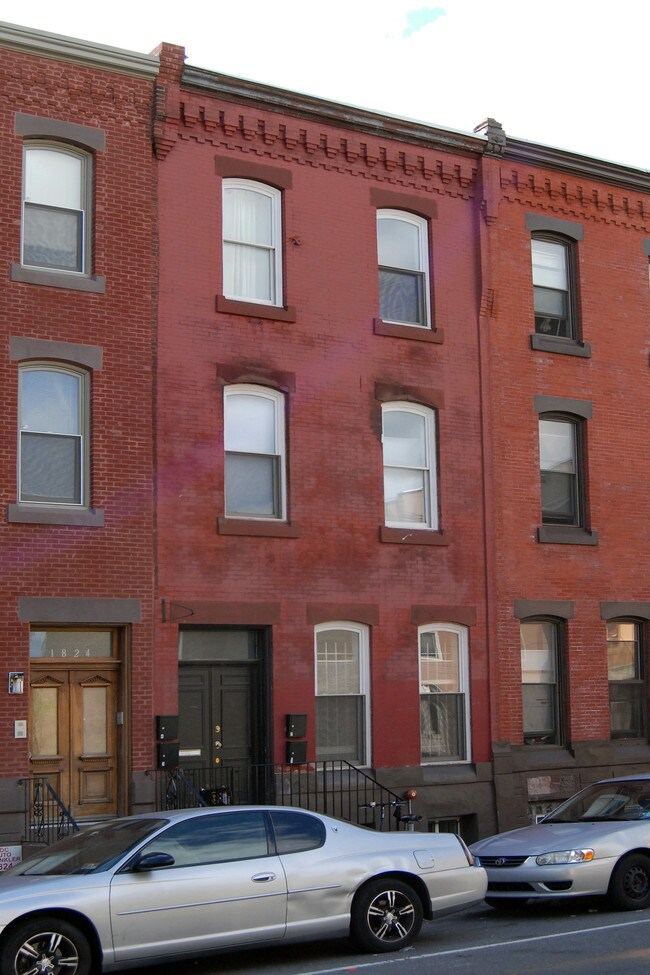 1826 W Diamond St in Philadelphia, PA - Building Photo - Building Photo
