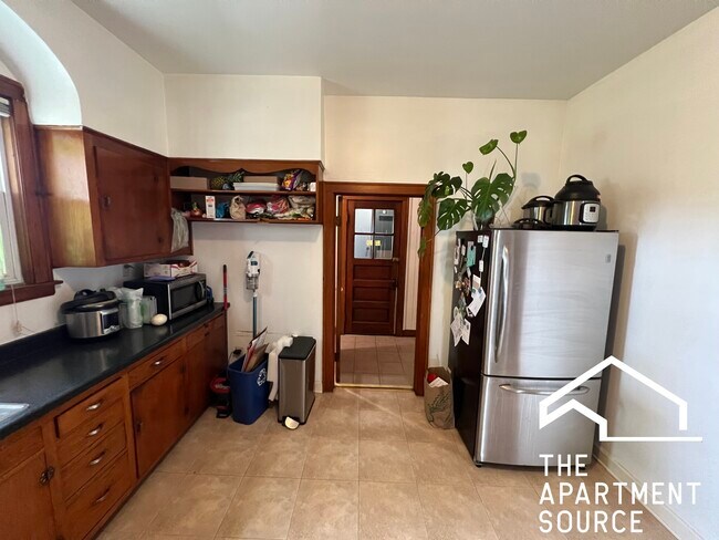 717 W 17th St in Chicago, IL - Building Photo - Building Photo