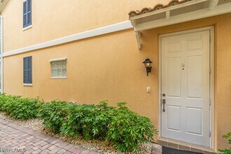 7833 Veronawalk Blvd in Naples, FL - Building Photo - Building Photo
