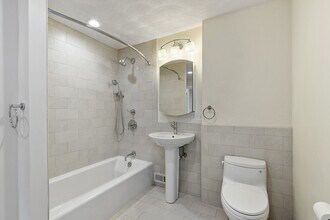 17 Parker St in Malden, MA - Building Photo - Building Photo