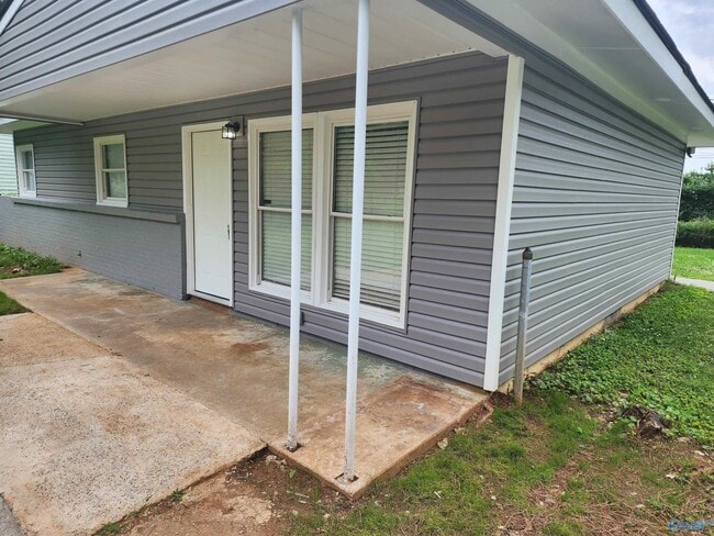 3802 Melody Rd NE in Huntsville, AL - Building Photo - Building Photo