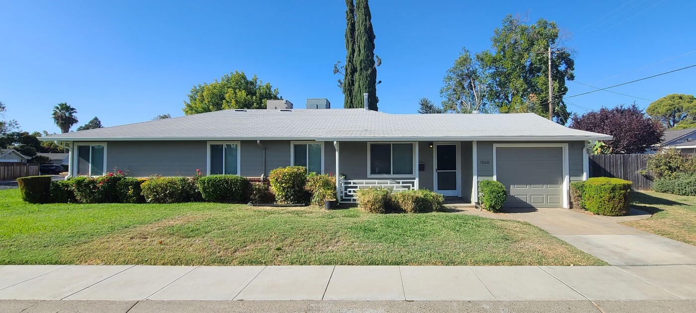 10661 Pedro Way in Rancho Cordova, CA - Building Photo