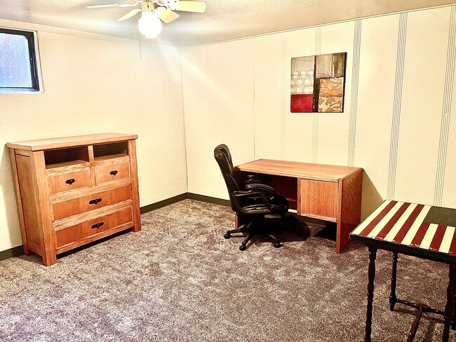 1304 Luke St in Fort Collins, CO - Foto de edificio - Building Photo