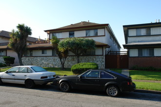 1906 W El Segundo Blvd in Gardena, CA - Building Photo - Building Photo