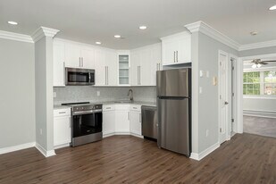 Fairfield Knolls at West Babylon in West Babylon, NY - Building Photo