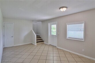 18218 Poplar Rd in Ft. Myers, FL - Building Photo - Building Photo