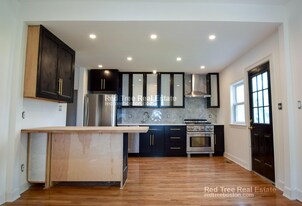 36 Cedar St, Unit 1 in Boston, MA - Building Photo