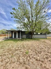 2401 Field St in San Angelo, TX - Foto de edificio - Building Photo