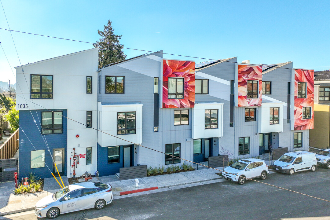 ArtHaus Yerba Buena in Oakland, CA - Building Photo