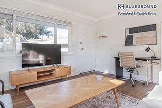 15 S Broadway, Unit FL2-ID2132 in Millbrae, CA - Foto de edificio - Building Photo