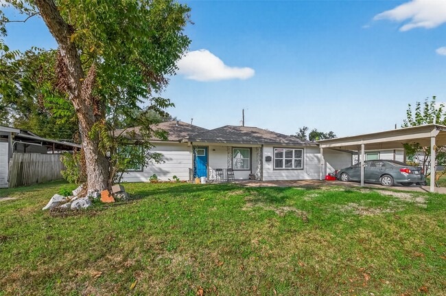 5613 Dorothy Ann Dr in Houston, TX - Building Photo - Building Photo