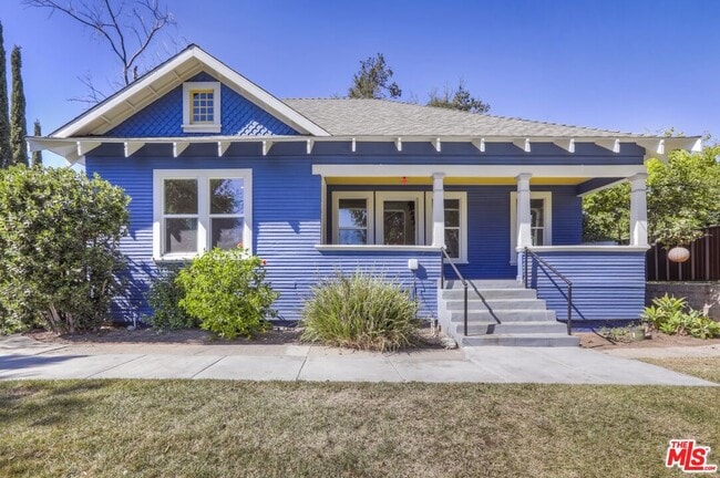 property at 4933 Glacier Dr