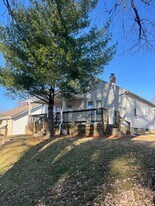 317 E 15th St in Bloomington, IN - Building Photo