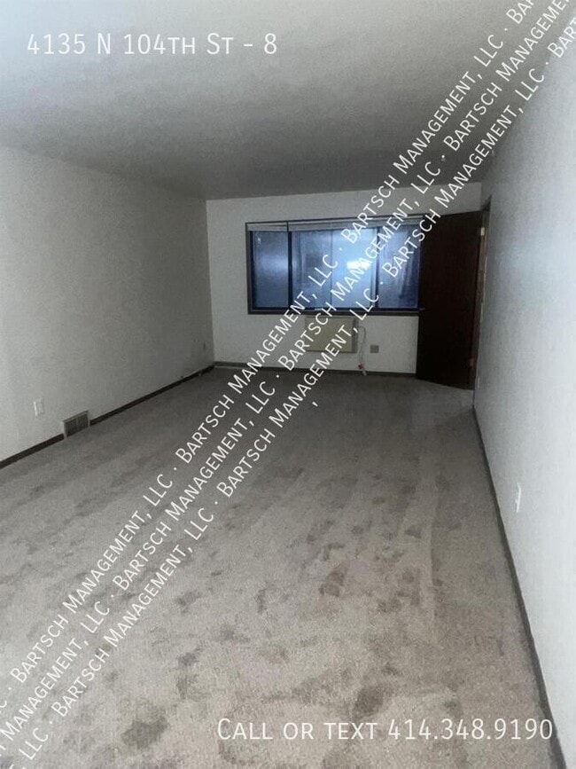 4135 N 104th St in Milwaukee, WI - Building Photo - Building Photo
