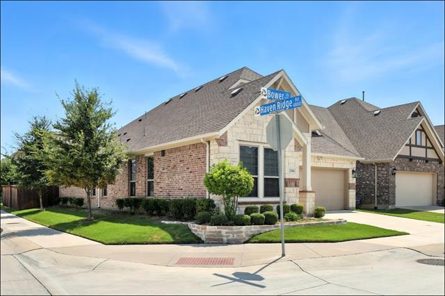 2284 Bower Ln in Carrollton, TX - Building Photo
