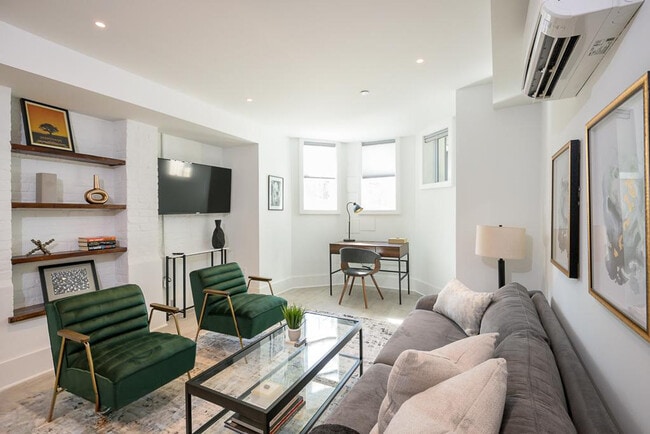 1936 Calvert St NW in Washington, DC - Building Photo - Building Photo