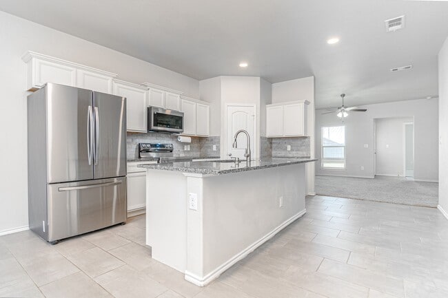 1600 Rattler Ln in Midland, TX - Building Photo - Building Photo