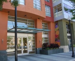 585 9th St, Unit 000 in Oakland, CA - Building Photo