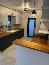 117 NE 2nd Terrace in Hallandale Beach, FL - Building Photo - Building Photo