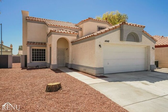 4948 El Sur Ct in North Las Vegas, NV - Foto de edificio - Building Photo