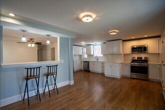 420 Saratoga St in Boston, MA - Building Photo - Building Photo
