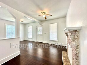 801 Meeting St in Charleston, SC - Building Photo - Building Photo