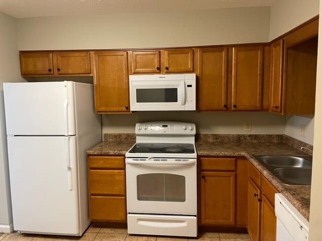 property at 1503 La Fontenay Ct