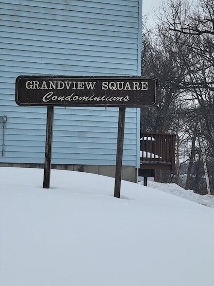 35 Genesee St, Unit E in Worcester, MA - Building Photo