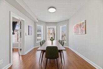 2503 W Harrison St in Chicago, IL - Building Photo - Building Photo