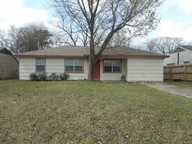 721 Champs St in Channelview, TX - Building Photo