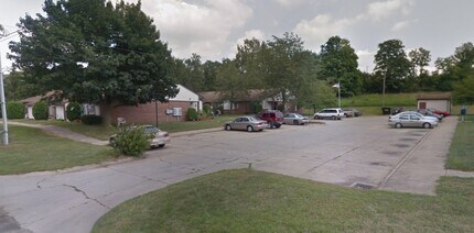 366 S Railroad St in Killbuck, OH - Foto de edificio - Building Photo