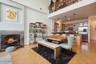 1111 N Paulina St in Chicago, IL - Building Photo - Building Photo